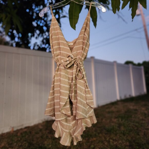 Love Culture Striped Wrap Romper Tie Waist Ruffle Skort M- TAN WHITE BEIGE - Picture 1 of 5